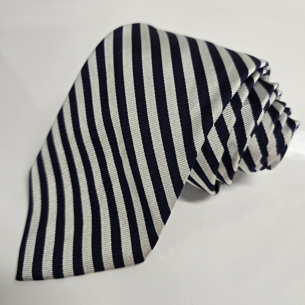 Brooks Brothers Silk Tie Mens Navy Silver Striped Made in Italy‎ Preppy Classic
